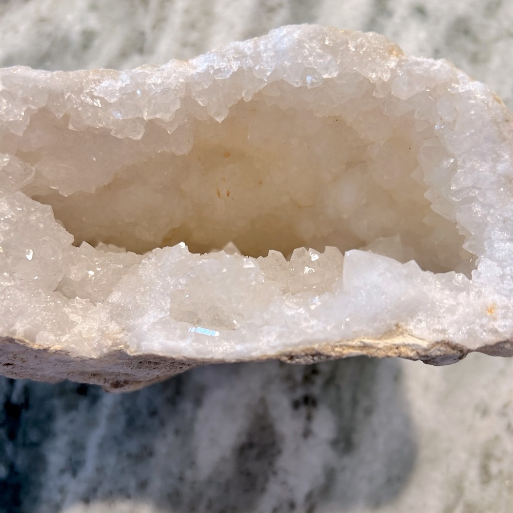 Crystal decor rock